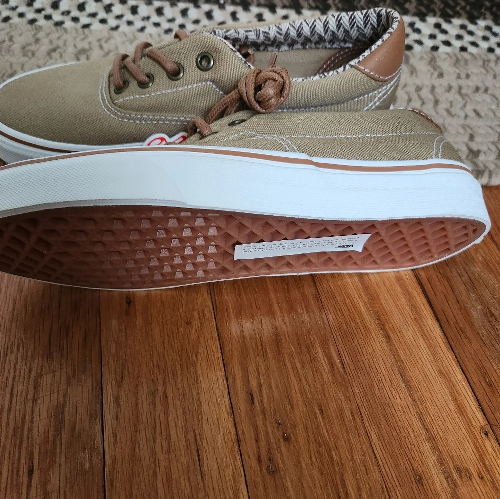 Vans Tan Canvas Atwood Deluxe Sneakers - Picture 9 of 11